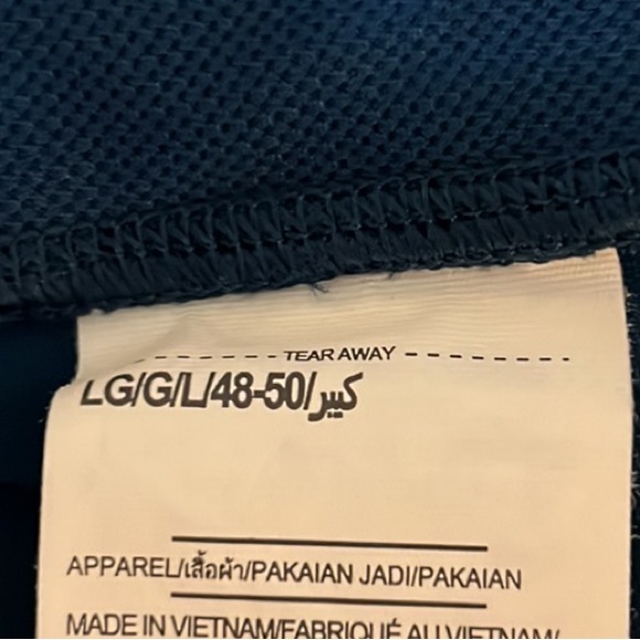 Armour Athletic Leggings/ Exercise / Running
Pants in Teal with a Colorful Panel - Picture 13 of 16